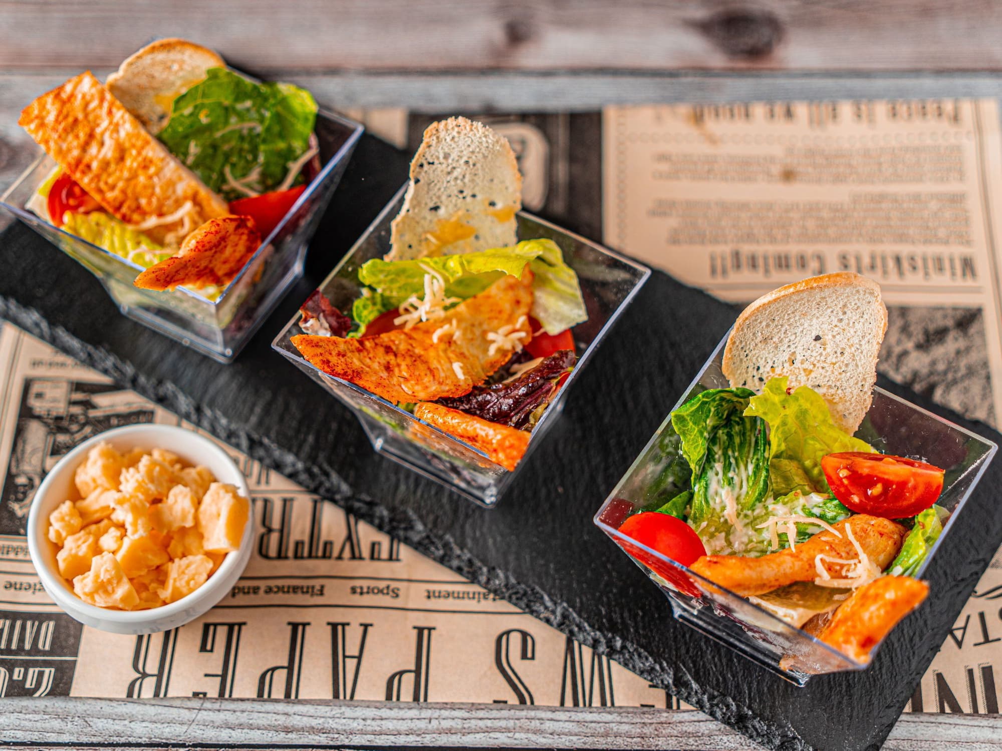 Цезарь с курицей в креманке